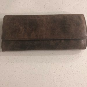 HOBO Sadie Trifold Wallet